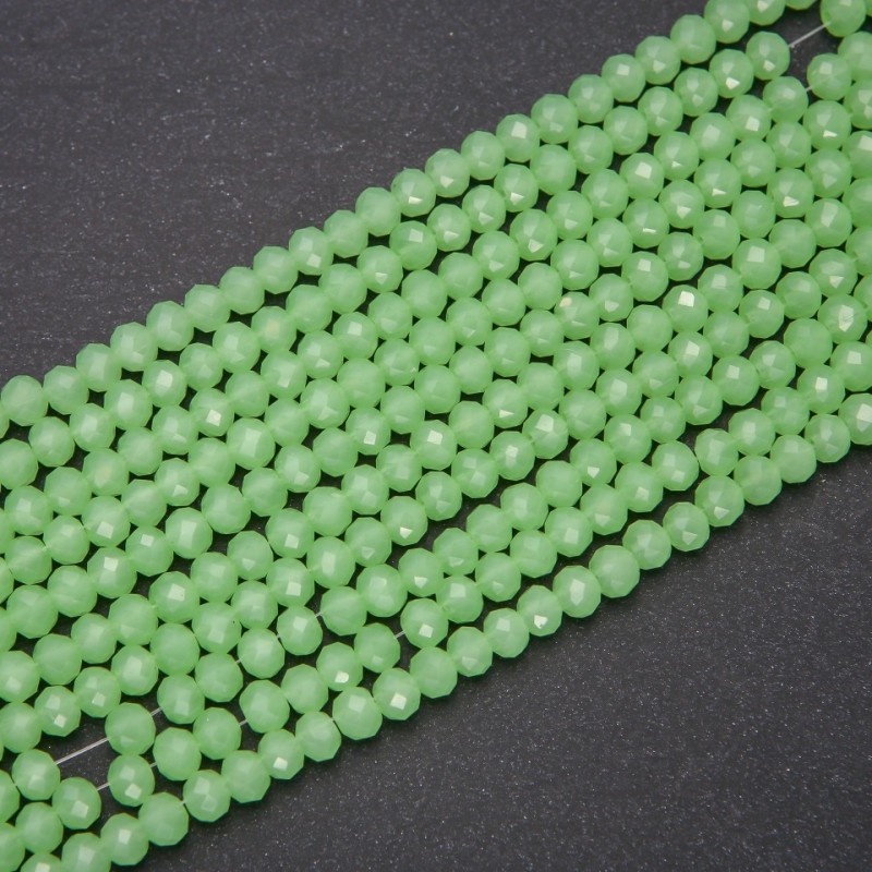 Korálky Český křišťál, polomatné salátové rondely, průměr 6×4,5 mm, navlečené na šňůře o délce 38 cm