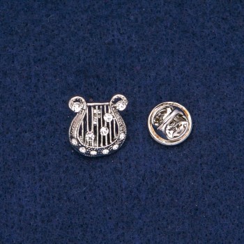 Brož Líra s bílými štrasami, stříbrný kov 17×15 mm +