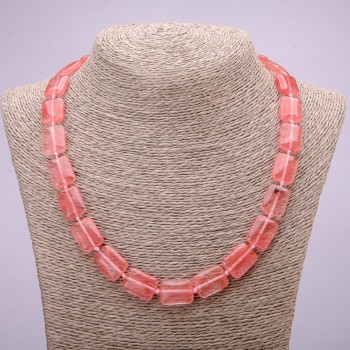 Náhrdelník z přírodního chalcedonu, obdélníkové korálky, rozměry 13×18 mm, délka 48 cm