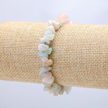 Náramek z přírodního morganitu, drťové korálky 8 mm, obvod 18 cm