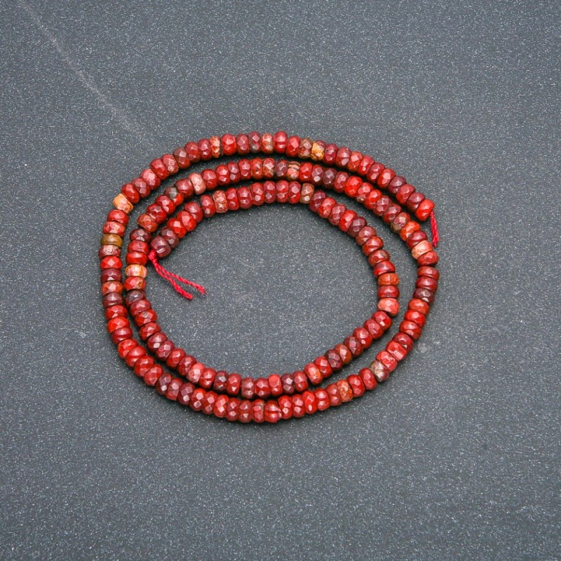 Nitka z červeného jaspisu – broušené rondely, průměr 4×2,5 mm, délka 39 cm +