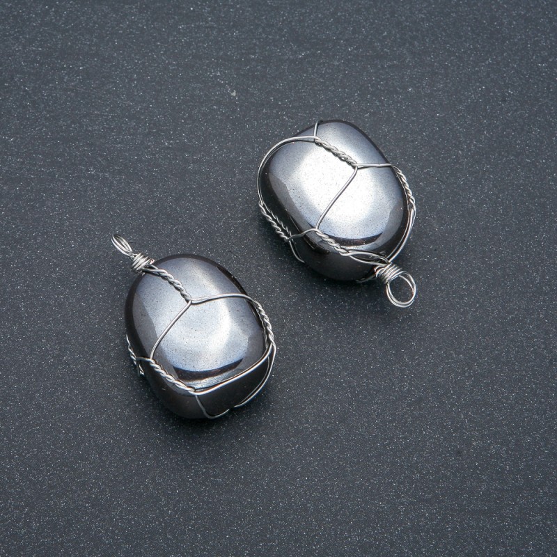 Přívěsek ve stříbrném opletení z hematitu, rozměr 30×22 mm+