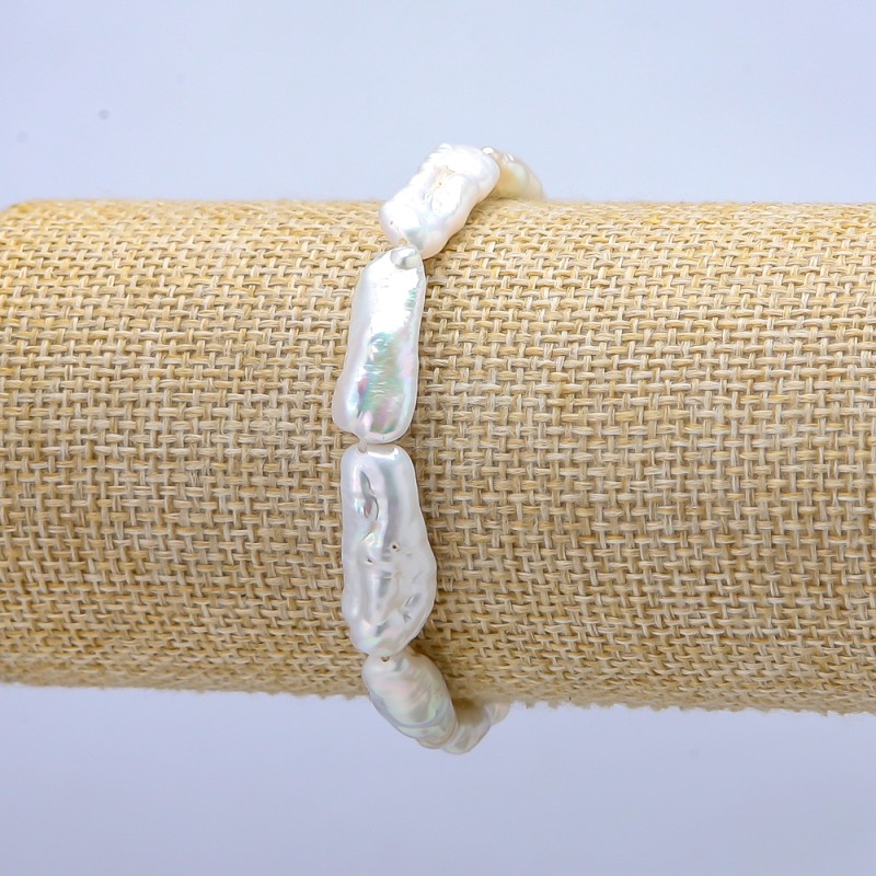 Náramek na gumičce z barokních perel, průměr 18×8 mm, délka 18 cm