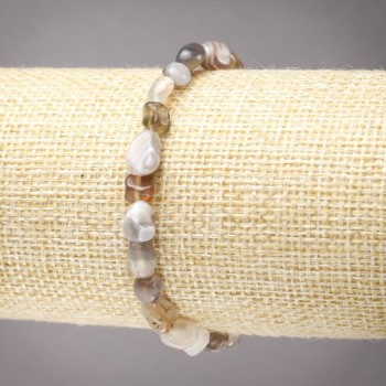 Náramek na gumičce z přírodního achátu Botswany s jemně texturovaným povrchem, 8×6 mm