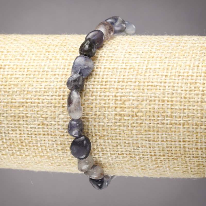 Náramek na gumičce z přírodního iolitu galetovaný, průměr 8×6 mm+