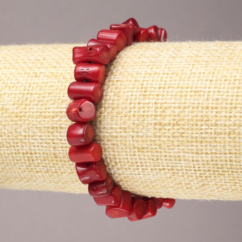 Náramek na gumičce z přírodního korálu, broušený, průměr korálků 11×6 mm