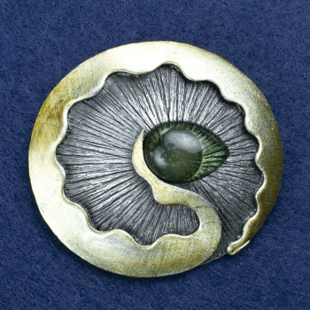 Brož Element stříbrný kov se smaltem a kapkou 52×45 mm +