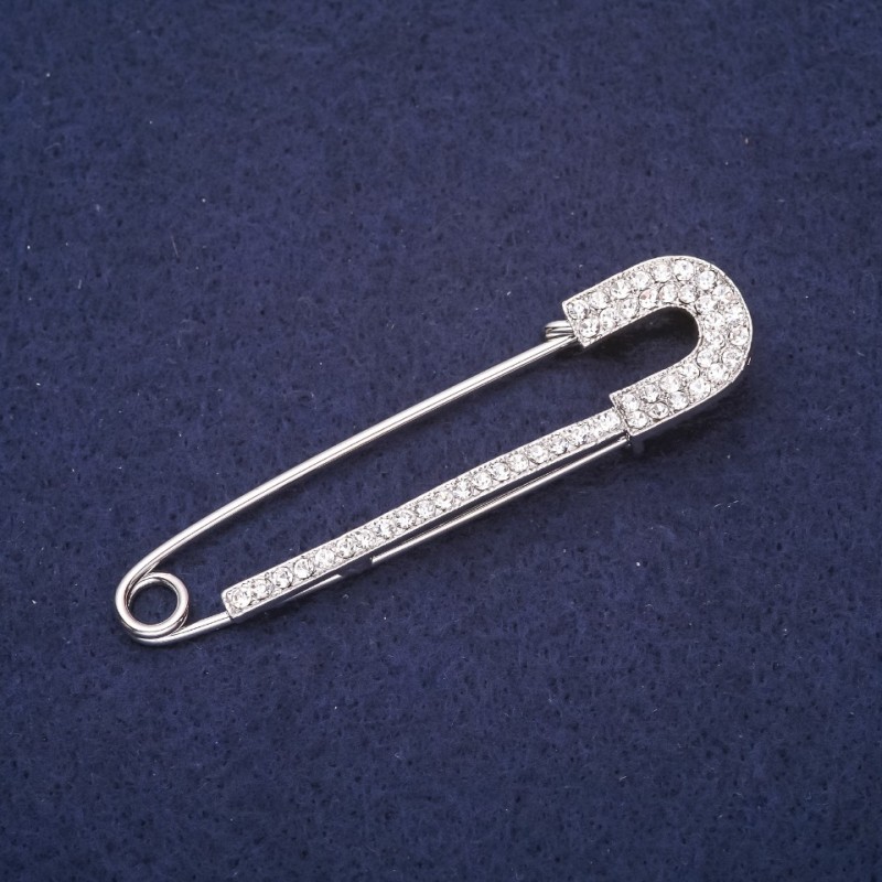 Brož-špendlík s bílými krystaly 72×18 mm, stříbrný kov