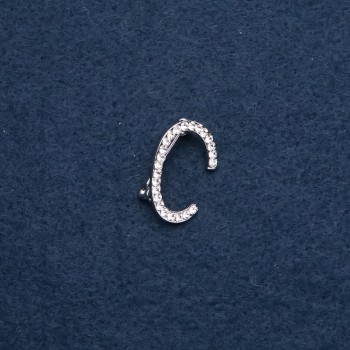Brož iniciál „S“ 26×18 mm, barva kovu „stříbro“