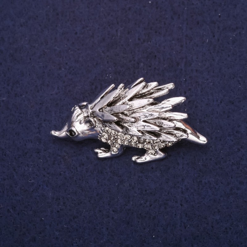 Brož Ježek se štrasami, barva bílá, 44×24 mm, stříbrný kov