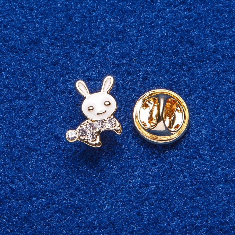 Brož na šroubovací zapínání «Zajíc» 1,4×1,2 cm, zlatistého kovu