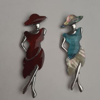 Brožka Dáma s perleťou a haloitisem 80×30 mm +