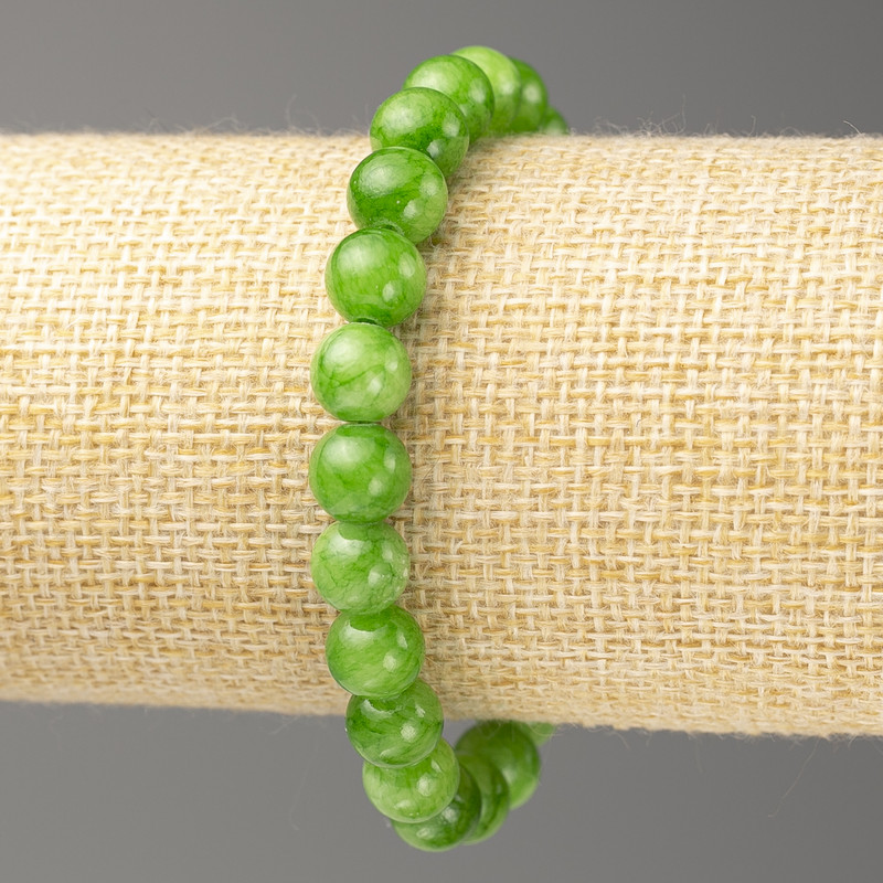 Náramek z umělého nefritu (umělý nefrit), průměr kuličky 8 mm ±, délka 18 cm ±, hladká kulička na gumičce