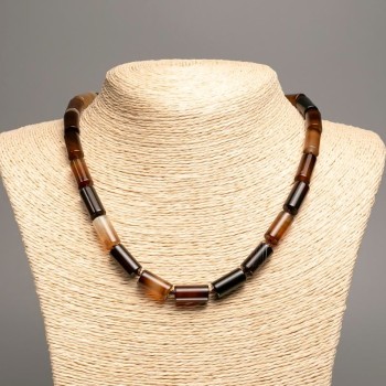 Náhrdelník z achátu – cylindrické korálky, průměr cca 16×8 mm, délka 46 cm