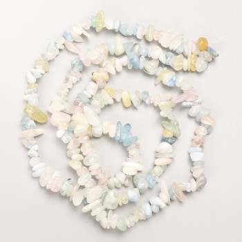 Korálky Morganit – přírodní drť na vlascu, průměr 9×3 mm, délka 80 cm