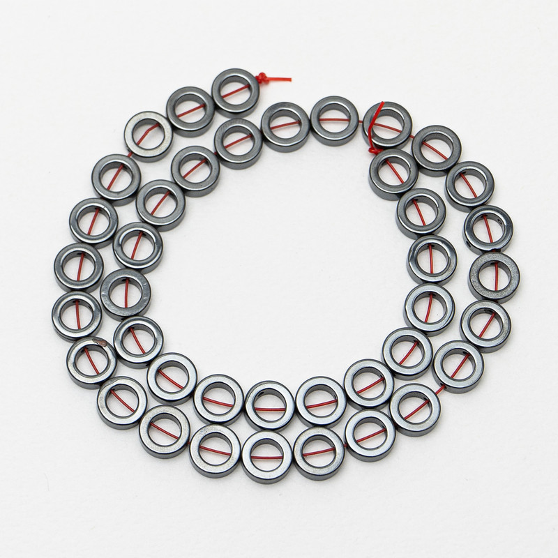 Hematitové korálky 10×3 mm a 6 mm, na niti, délka cca 40 cm