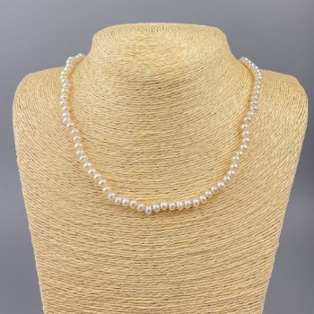 Náhrdelník z říčních perel 6×4 mm, délka 49 cm