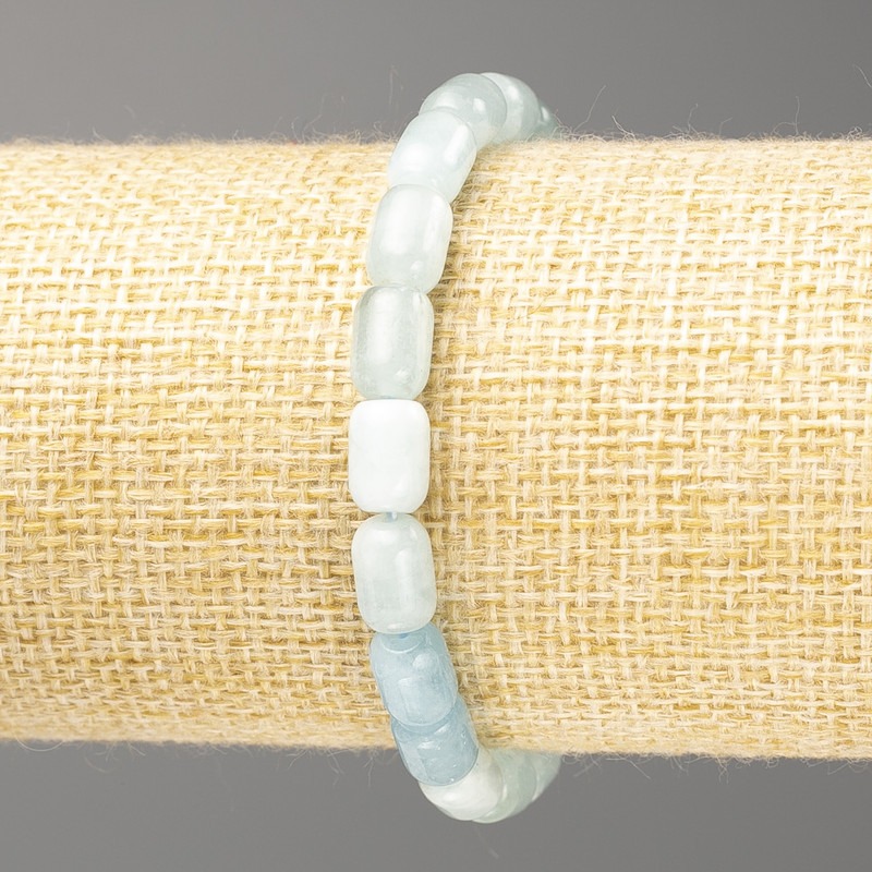 Náramek z akvamarínu, barilové korálky 9×6 mm, délka 18 cm (elastický)