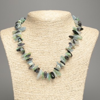 Náhrdelník z přírodních kamenů – mix drobných kamínků ve tvaru jehličky, průměr 11×5–10×3 mm, délka 50 cm +