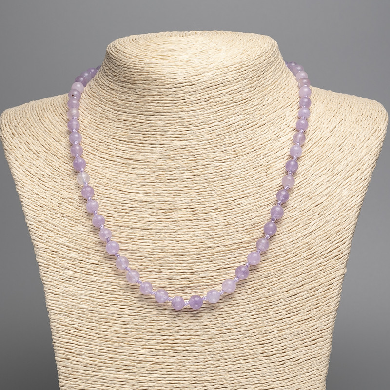 Náhrdelník ametystový (umělý tónovaný křemen) hladké korálky, průměr 6,5 mm, délka 50 cm