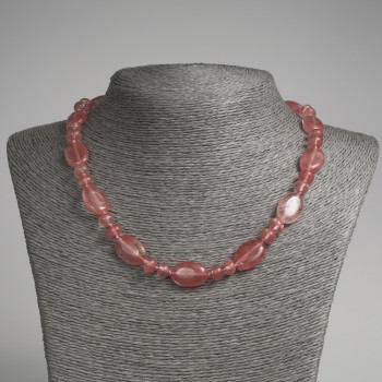 Náhrdelník z přírodního turmalínu – ploché oválné korálky o rozměrech 13×18 mm, rondely 9×5 mm, délka 45 cm