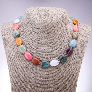 Náhrdelník z přírodních kamenů mix plochých oválů, průměr cca 13×18 mm, délka 45 cm