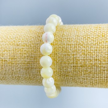 Náramek z bílé perleti, hladké korálky o průměru 9 mm, délka 18 cm (na gumičce)