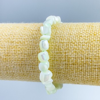 Náramek z mentolové perleti, facettované korálky, průměr 8×6 mm, délka 18 cm (elastický)