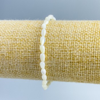 Náramek z perleťových zrn, průměr 4×7 mm, délka 18 cm (elastický)