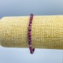 Náramek z turmalínu, přírodní kámen, facetované kostky 4×4 mm, délka 18 cm (elastický)
