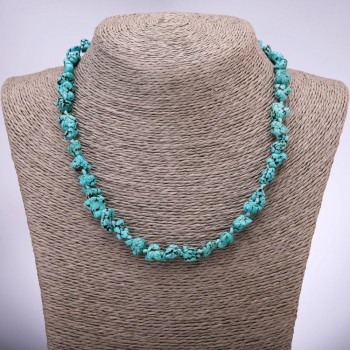 Náhrdelník 'Tyrkys' (howlit) fasetované, průměr cca 10 mm, délka 45 cm