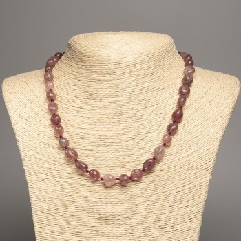 Náhrdelník z jahodového křemene, brusované korálky, průměr 11×9–8×7 mm ±, délka 46 cm ±