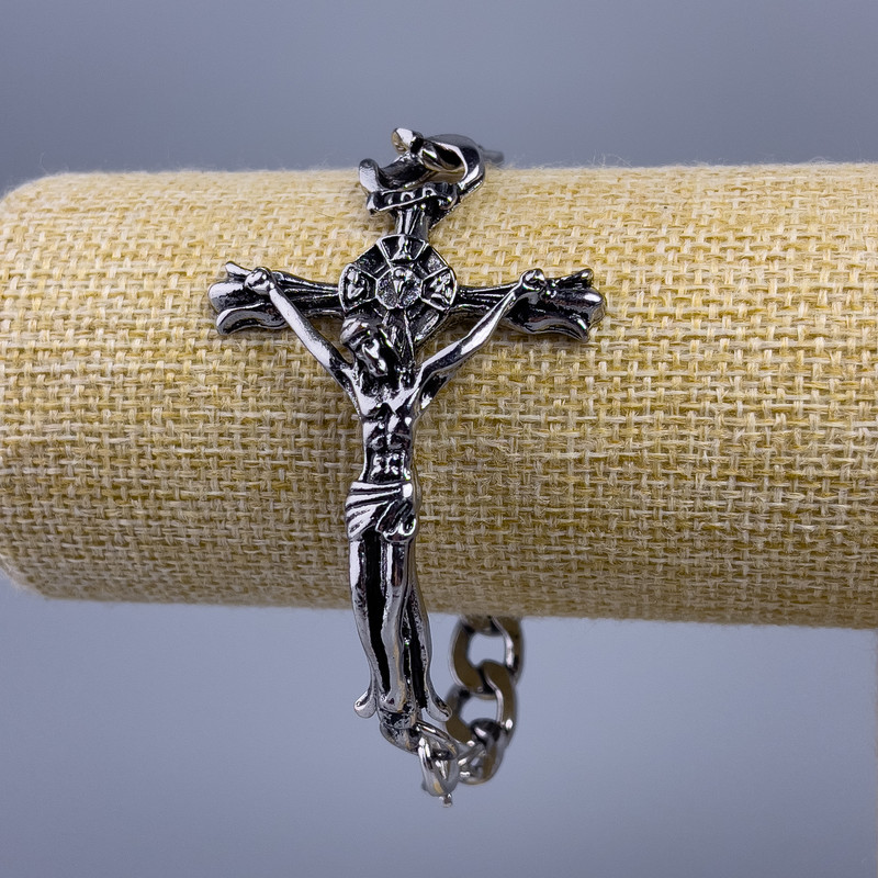 Náramek-řetěz 'Ježíš' stříbrný kov 66×43 mm, tloušťka 10 mm, délka 20 cm +
