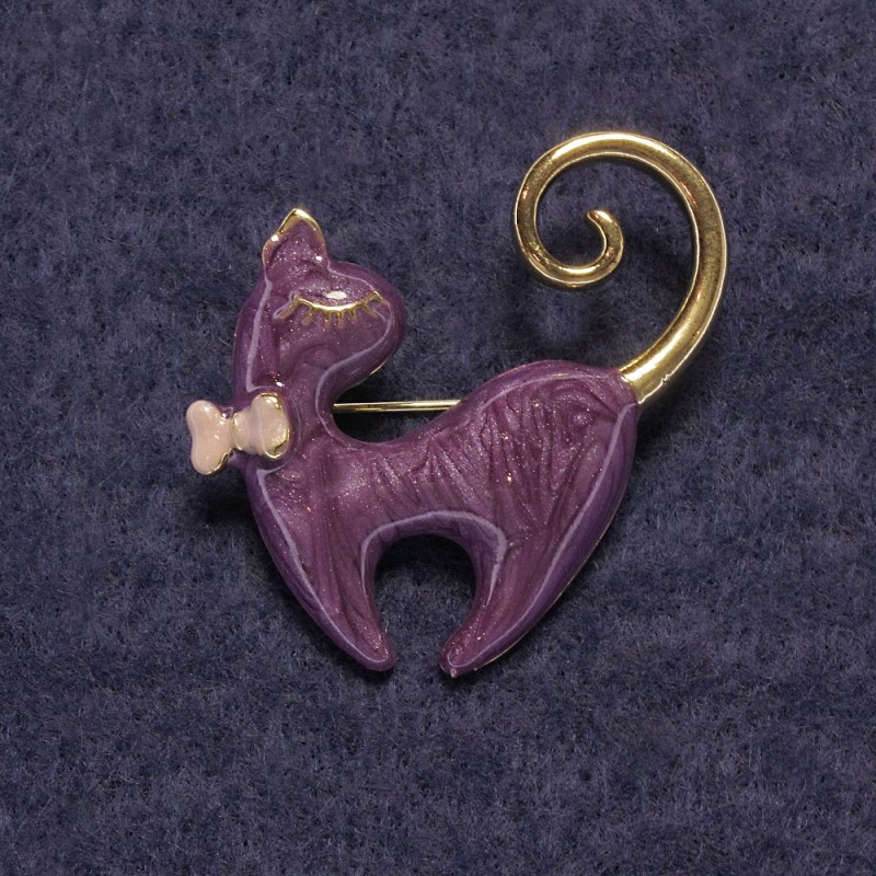 Brožka Koťátko fialový perleť, zlatistý kov 37×38 mm