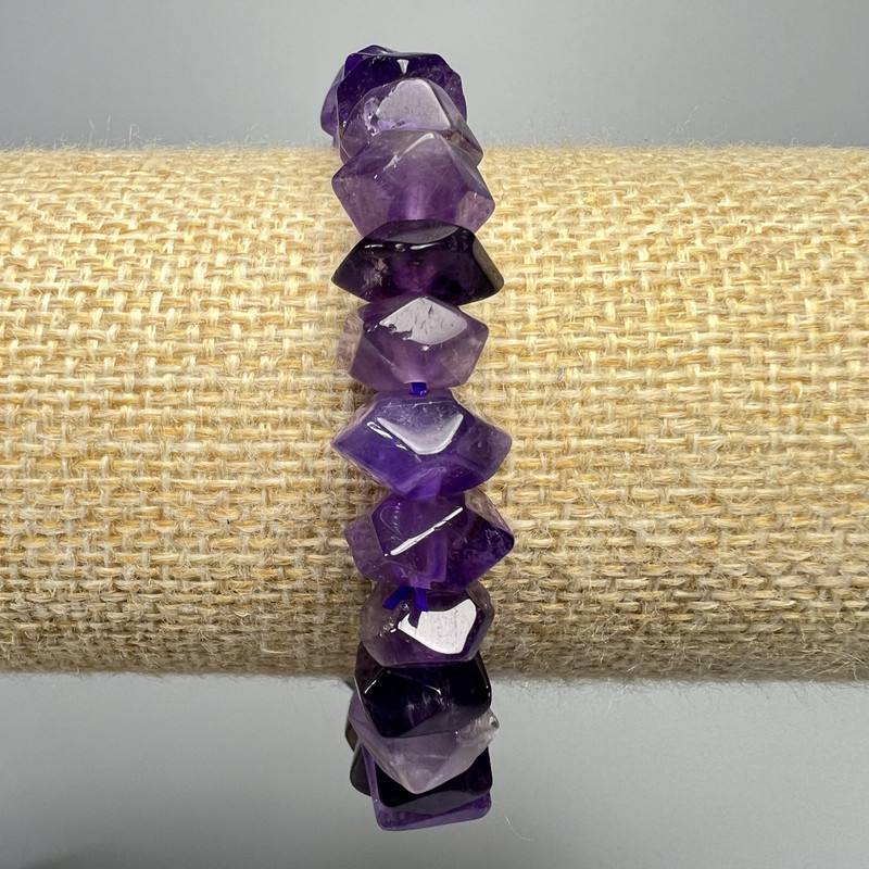 Náramek z ametystu, brusované rondely, průměr 10×7 mm, délka 18 cm ±, elastický