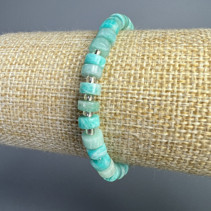 Náramek z amazonitu, diskové korálky, průměr 6×3 mm, délka 18 cm, elastický