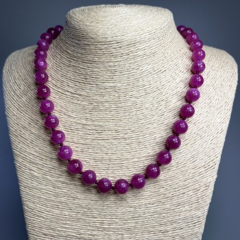 Náhrdelník z malinového tourmalínu, hladké korálky, průměr 10 mm ±, délka 50 cm ±