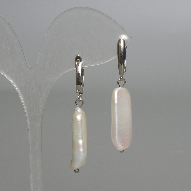 Výprodej! Barokní náušnice s perlami v odstínu benzínové, průměr 10 × 28 mm, délka 49 mm ±, anglický zámek