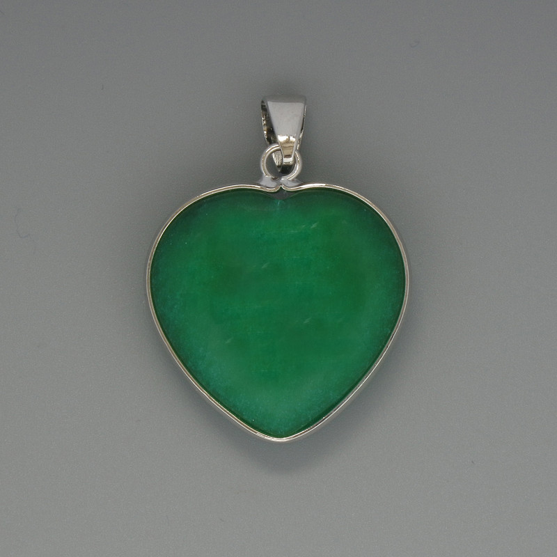 Přívěšek Srdce z chrysoprasu, průměr 26 × 26 mm, délka 36 mm ±, v stříbrné ohradě