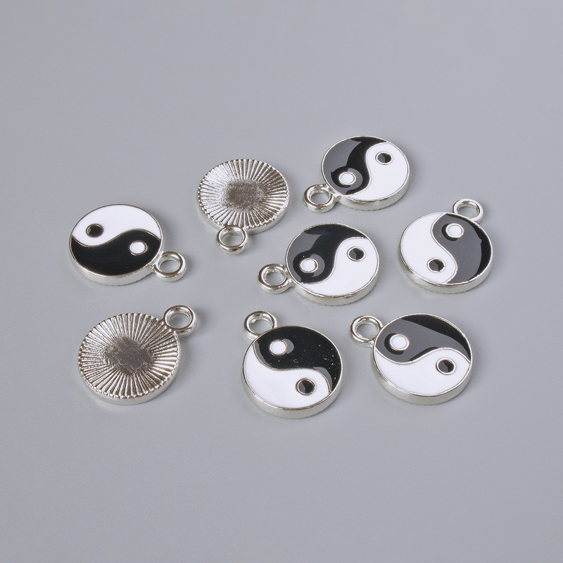 Kovové kování – Přívěšek «Yin Yang», rozměry 15,5×12 mm, otvor Ø 2,4 mm, balení 8 ks ± stříbrná barva kovu
