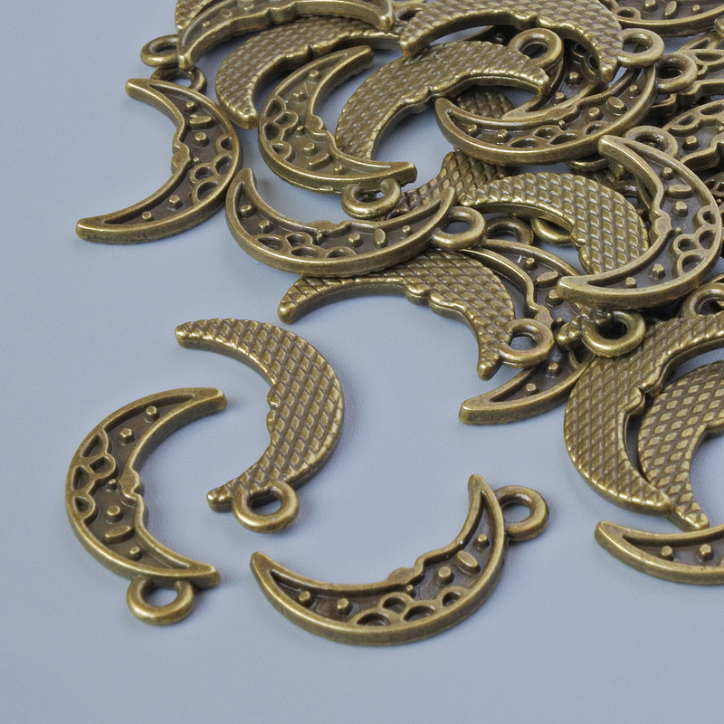 Přívěsek „Měsíc“ bronzový