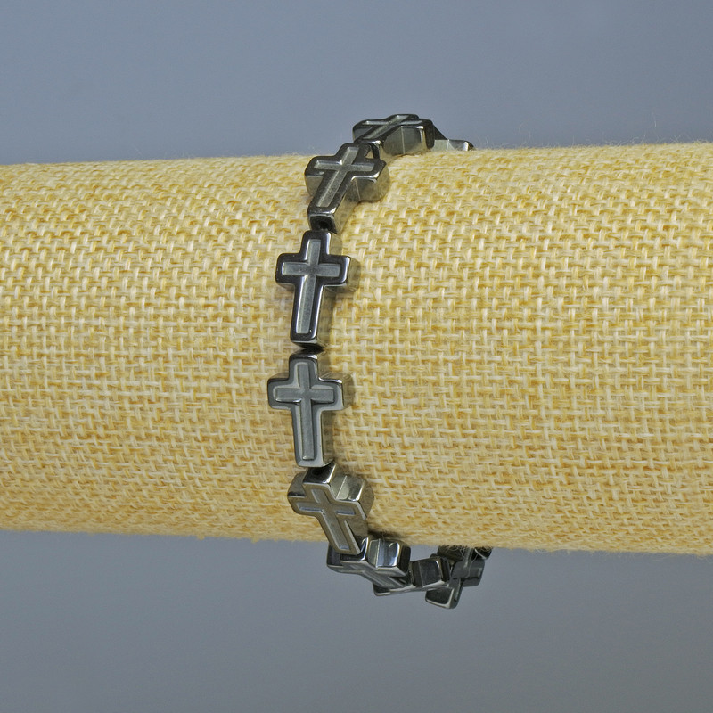Náramek z hematitu „Kříž“, rozměry 10×14 mm a 5×4 mm, délka 18 cm ± (elastický)