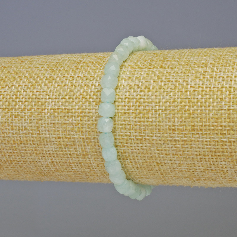 Náramek Angelit facettované kostky 5×5 mm, délka 18 cm, elastický