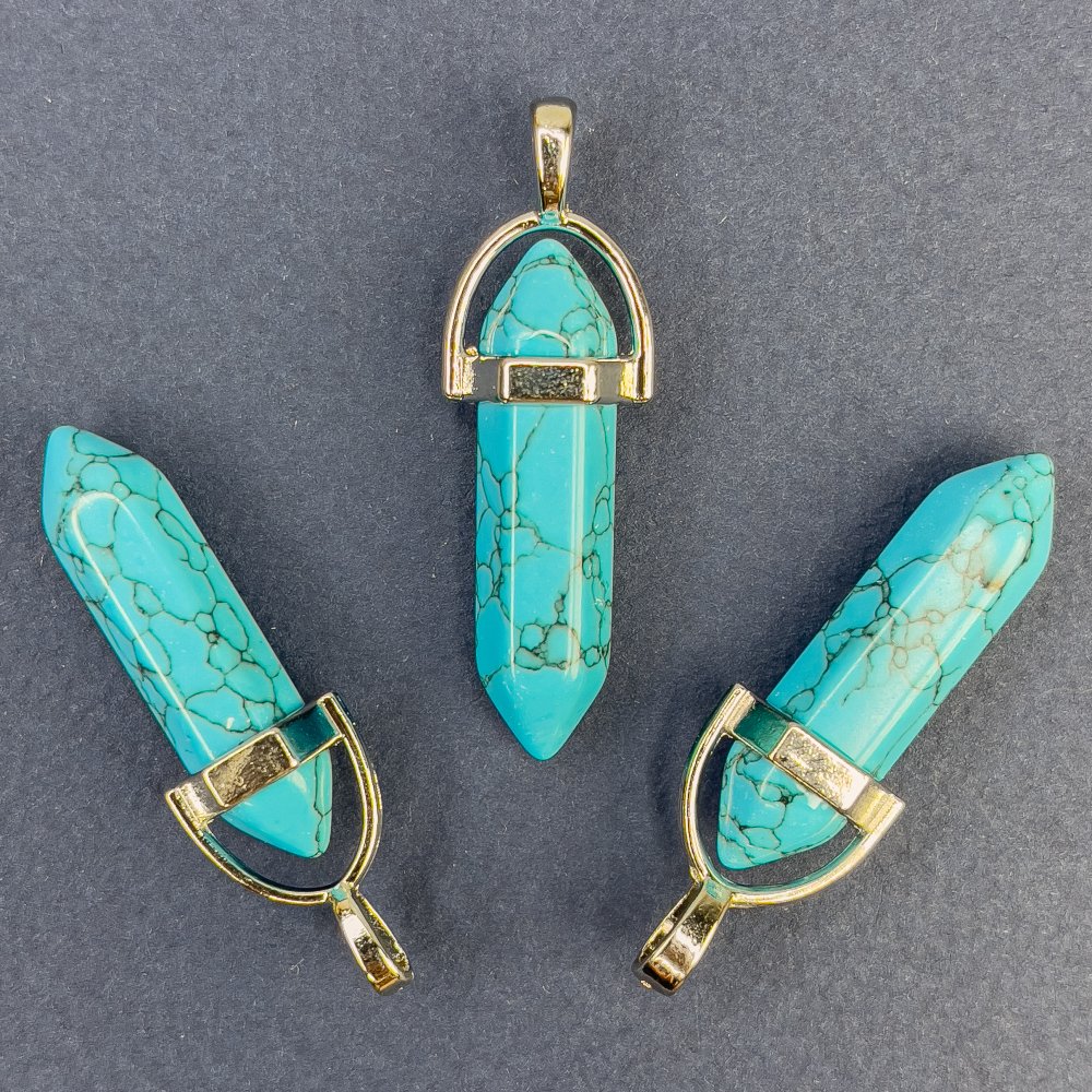 Přívěšek šestiúhelníkový „tyrkysově modrý“ (stlačený) 41×34×9 mm