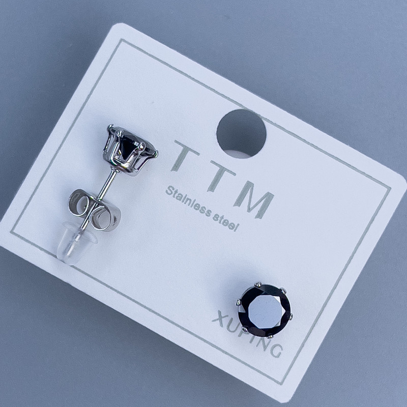 Peckové náušnice Xuping s černým kamenem o průměru cca 6 mm, rhodiované