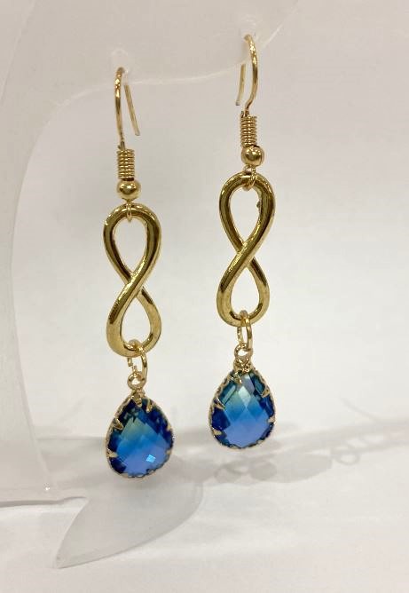 Náušnice Nekonečno vícebarevné, průměr 10 mm+-, délka 58 mm+