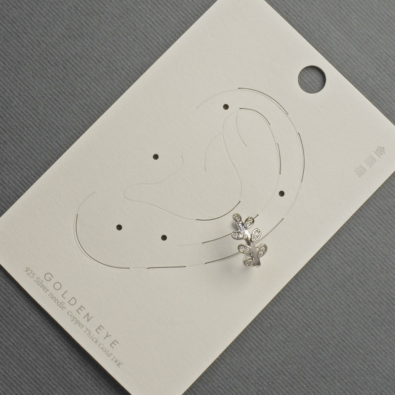 Сережка Каф на вушко сріблястий метал 7х13мм+-білі стрази