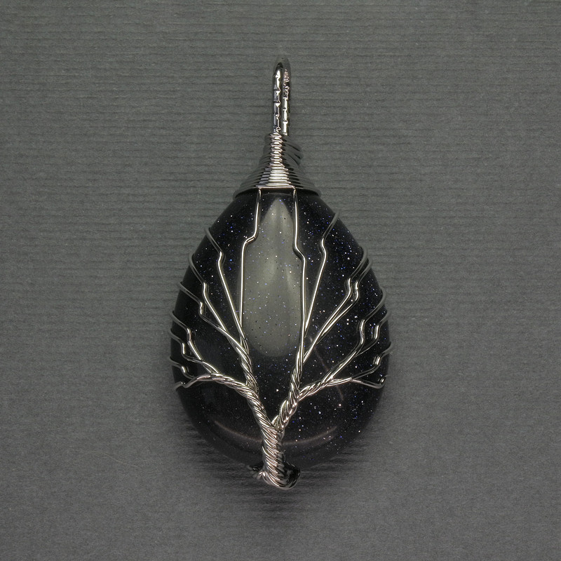 Přívěšek Kapka aventurínu Noční Kiira 24×35×48 mm ± v opletení ze stříbrného kovu