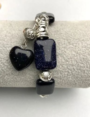 Náramek z aventurínu «Noc Káhiry» obdélníkové kameny 18×13 mm ± s kovovými vložkami, délka 18 cm ± elastický