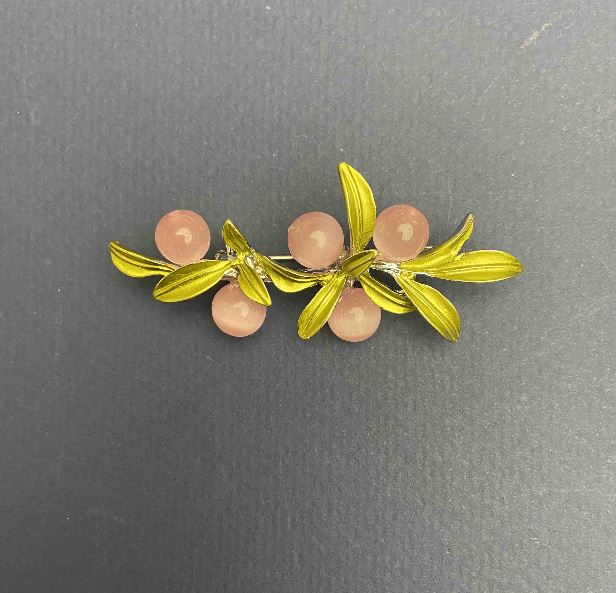 Brož Kočičí oko 60×27 mm ± – růžový smalt, zelený kov a stříbrný kov